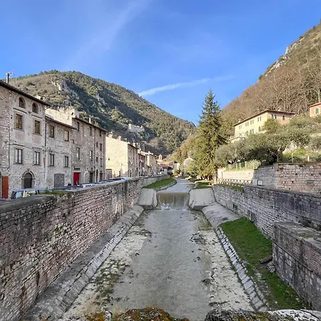 1 Bedroom Stunning In Gubbio